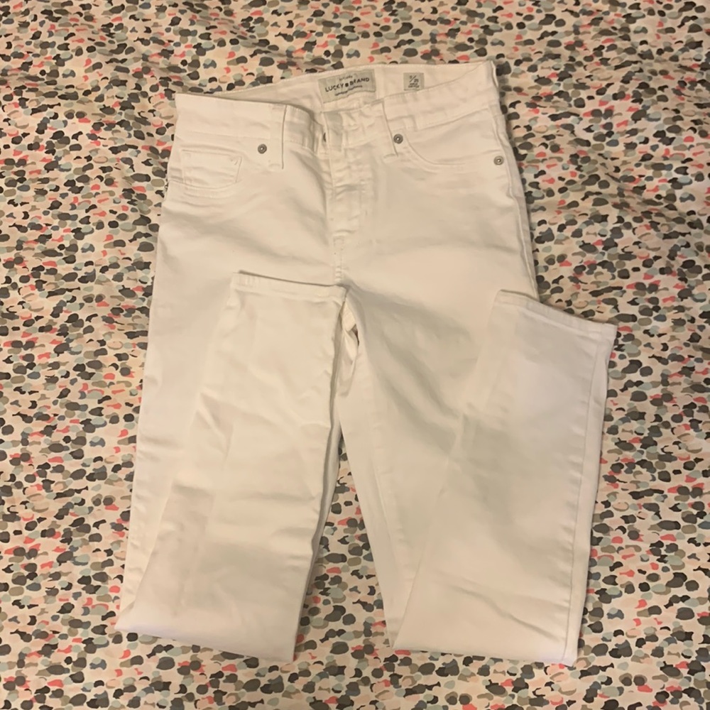 Like new Lucky Brand ankle length jeans